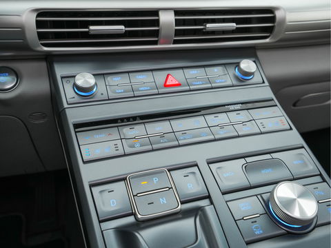 Hyundai NEXO FCEV Plus Pack [ HYDROGENIUM ] (INCL-BTW) (WATERSTOF) *PANO | NAPPA-FULL-LEATHER | NAVI-FULLMAP | ADAPT.CRUISE |  FULL-LED | KEYLESS | DAB |  KRELL-AUDIO | WIDESCREEN-COCKPIT | SURROUND-VIEW | SHIFT-PADDLES | COMFORT-SEATS
