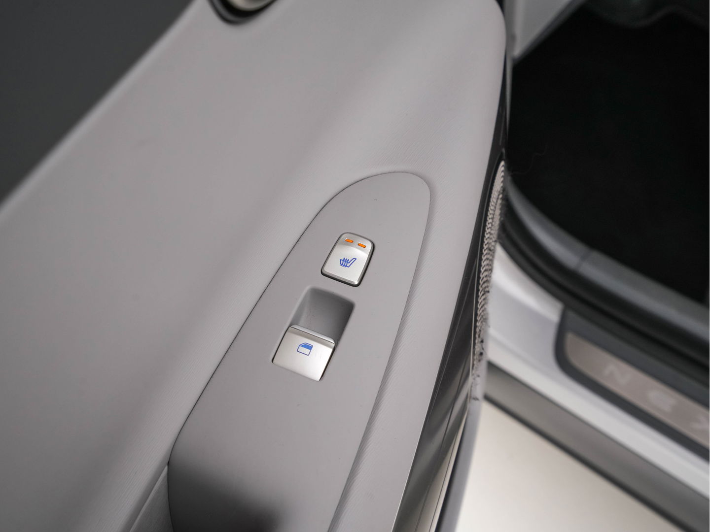 Hyundai NEXO FCEV Plus Pack [ HYDROGENIUM ] (INCL-BTW) (WATERSTOF) *PANO | NAPPA-FULL-LEATHER | NAVI-FULLMAP | ADAPT.CRUISE |  FULL-LED | KEYLESS | DAB |  KRELL-AUDIO | WIDESCREEN-COCKPIT | SURROUND-VIEW | SHIFT-PADDLES | COMFORT-SEATS