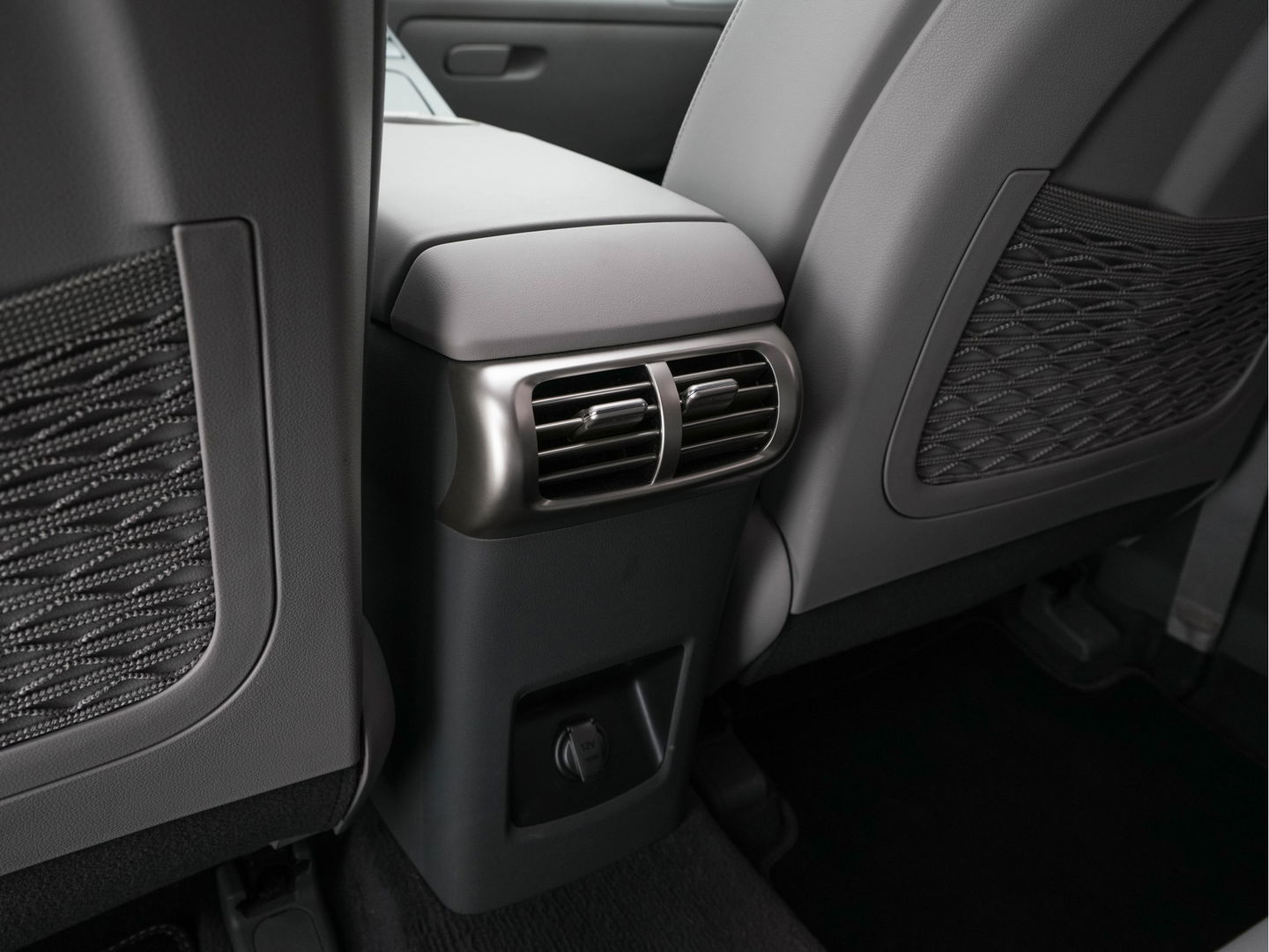 Hyundai NEXO FCEV Plus Pack [ HYDROGENIUM ] (INCL-BTW) (WATERSTOF) *PANO | NAPPA-FULL-LEATHER | NAVI-FULLMAP | ADAPT.CRUISE |  FULL-LED | KEYLESS | DAB |  KRELL-AUDIO | WIDESCREEN-COCKPIT | SURROUND-VIEW | SHIFT-PADDLES | COMFORT-SEATS