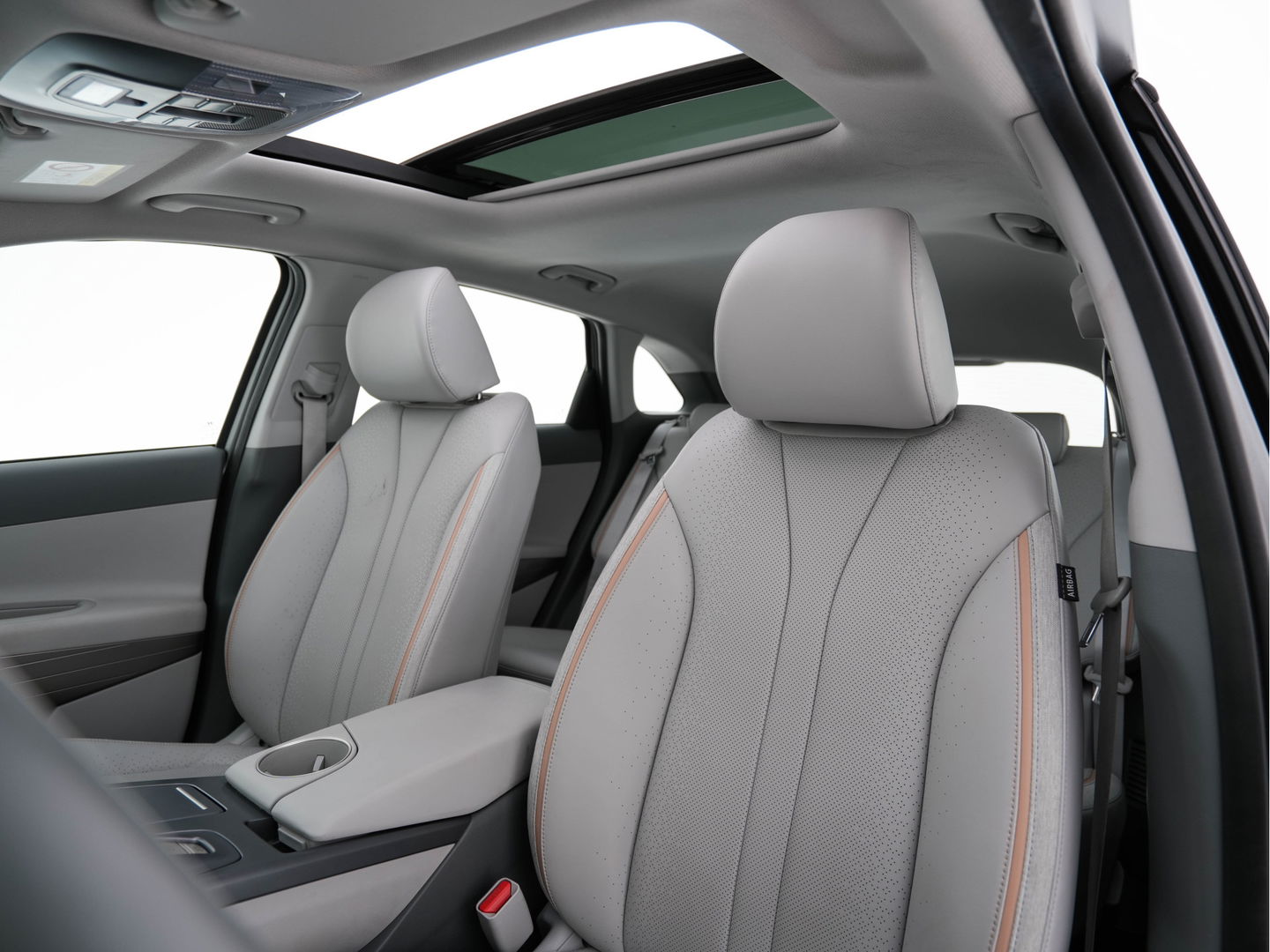 Hyundai NEXO FCEV Plus Pack [ HYDROGENIUM ] (INCL-BTW) (WATERSTOF) *PANO | NAPPA-FULL-LEATHER | NAVI-FULLMAP | ADAPT.CRUISE |  FULL-LED | KEYLESS | DAB |  KRELL-AUDIO | DIGI-WIDESCREEN-COCKPIT | SURROUND-VIEW | SHIFT-PADDLES | COMFORT.