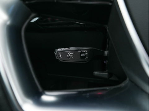 Audi e-tron 50 Quattro S-Line-Edition 71 kWh [ 3-Fase ] (INCL-BTW) *PANO | LEATHER-ALCANTARA | DIGI-COCKPIT | FULL-LED | ADAPTIVE-CRUISE | MEMORY-PACK | SPORT-SEATS | AIR-SUSPENSION | NAVI-FULLMAP | HEATED-SEATS | DAB | SHIFT-PADDLES |  21''ALU*