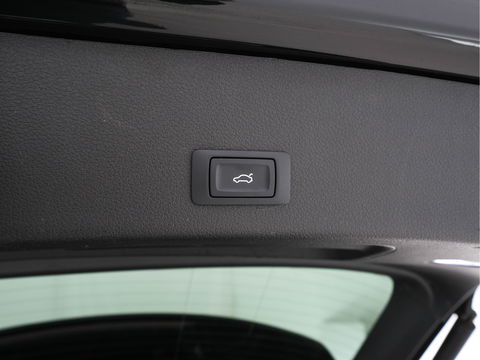 Audi e-tron 50 Quattro S-Line-Edition 71 kWh [ 3-Fase ] (INCL-BTW) *PANO | LEATHER-ALCANTARA | DIGI-COCKPIT | FULL-LED | ADAPTIVE-CRUISE | MEMORY-PACK | SPORT-SEATS | AIR-SUSPENSION | NAVI-FULLMAP | HEATED-SEATS | DAB | SHIFT-PADDLES |  21''ALU*
