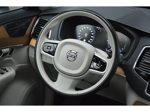 Volvo XC90 T8 Long Range Hybride AWD Inscription | Trekhaak 2400KG | Pilot-Assist | Camera | Panoramadak | Stoel+Stuur Verwarmd |