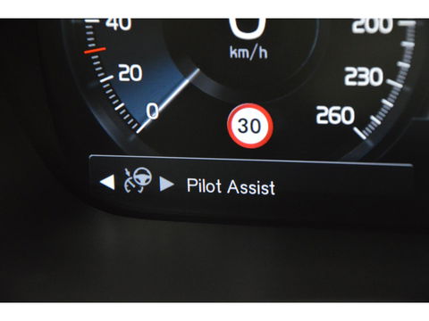 Volvo XC90 T8 Long Range Hybride AWD Inscription | Trekhaak 2400KG | Pilot-Assist | Camera | Panoramadak | Stoel+Stuur Verwarmd |