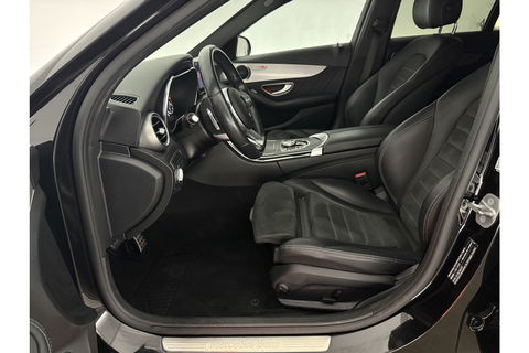Mercedes-Benz C-Klasse AMG Camera Trekhaak LED Virtual Cruise Clima Navi PDC 18''LMV