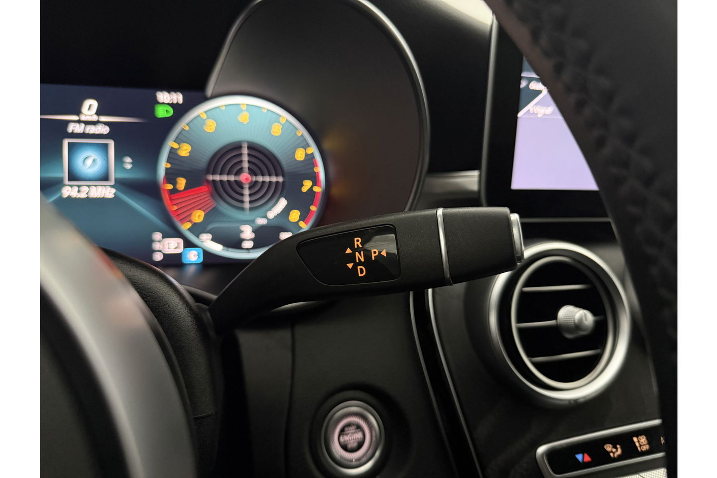Mercedes-Benz C-Klasse AMG Camera Trekhaak LED Virtual Cruise Clima Navi PDC 18''LMV