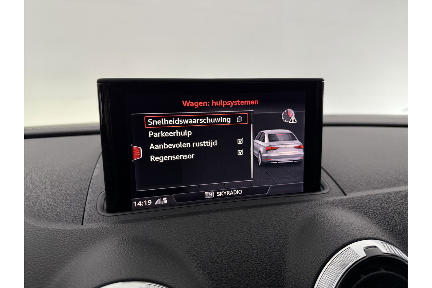 Audi A3 Limousine 30 TFSI S-line Automaat LED Clima Cruise Navi PDC 18"LMV
