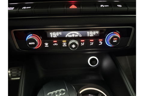 Audi A3 Limousine 30 TFSI S-line Automaat LED Clima Cruise Navi PDC 18"LMV