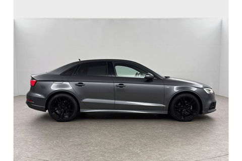 Audi A3 Limousine 30 TFSI S-line Automaat LED Clima Cruise Navi PDC 18"LMV
