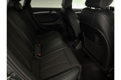 Audi A3 Limousine 30 TFSI S-line Automaat LED Clima Cruise Navi PDC 18"LMV