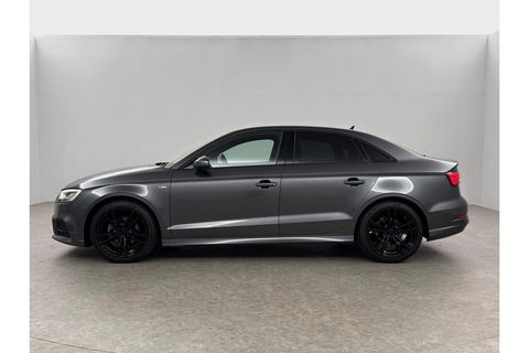 Audi A3 Limousine 30 TFSI S-line Automaat LED Clima Cruise Navi PDC 18"LMV
