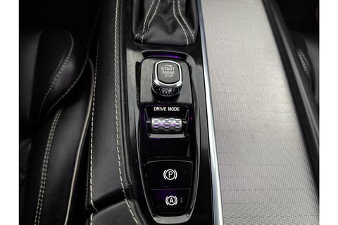 Volvo V90 2.0 T4 Business Sport 191PK Pano Sfeer Virtual Harman/Kardon Head-up LED Carplay Camera Memory-seat Clima Cruise Navi PDC 19''LMV