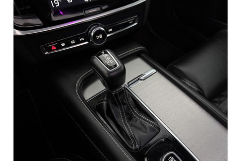 Volvo V90 2.0 T4 Business Sport 191PK Pano Sfeer Virtual Harman/Kardon Head-up LED Carplay Camera Memory-seat Clima Cruise Navi PDC 19''LMV