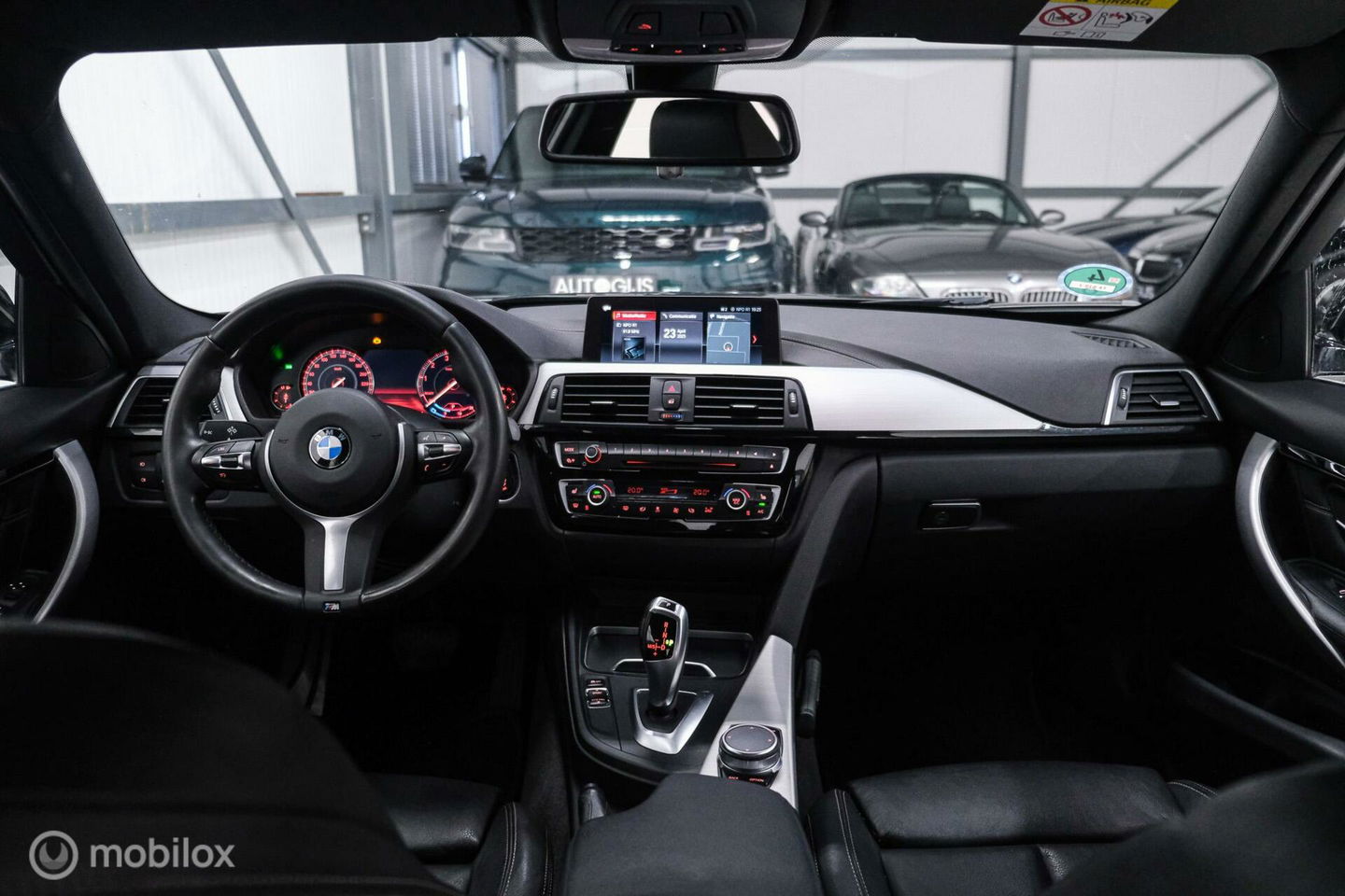BMW 3 Serie 318i M Sport Edition | Leder | VC | LED | Navipro | Orig NL NAP | M pakket |