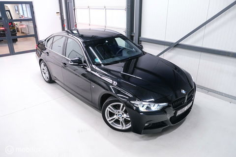 BMW 3 Serie 318i M Sport Edition | Leder | VC | LED | Navipro | Orig NL NAP | M pakket |