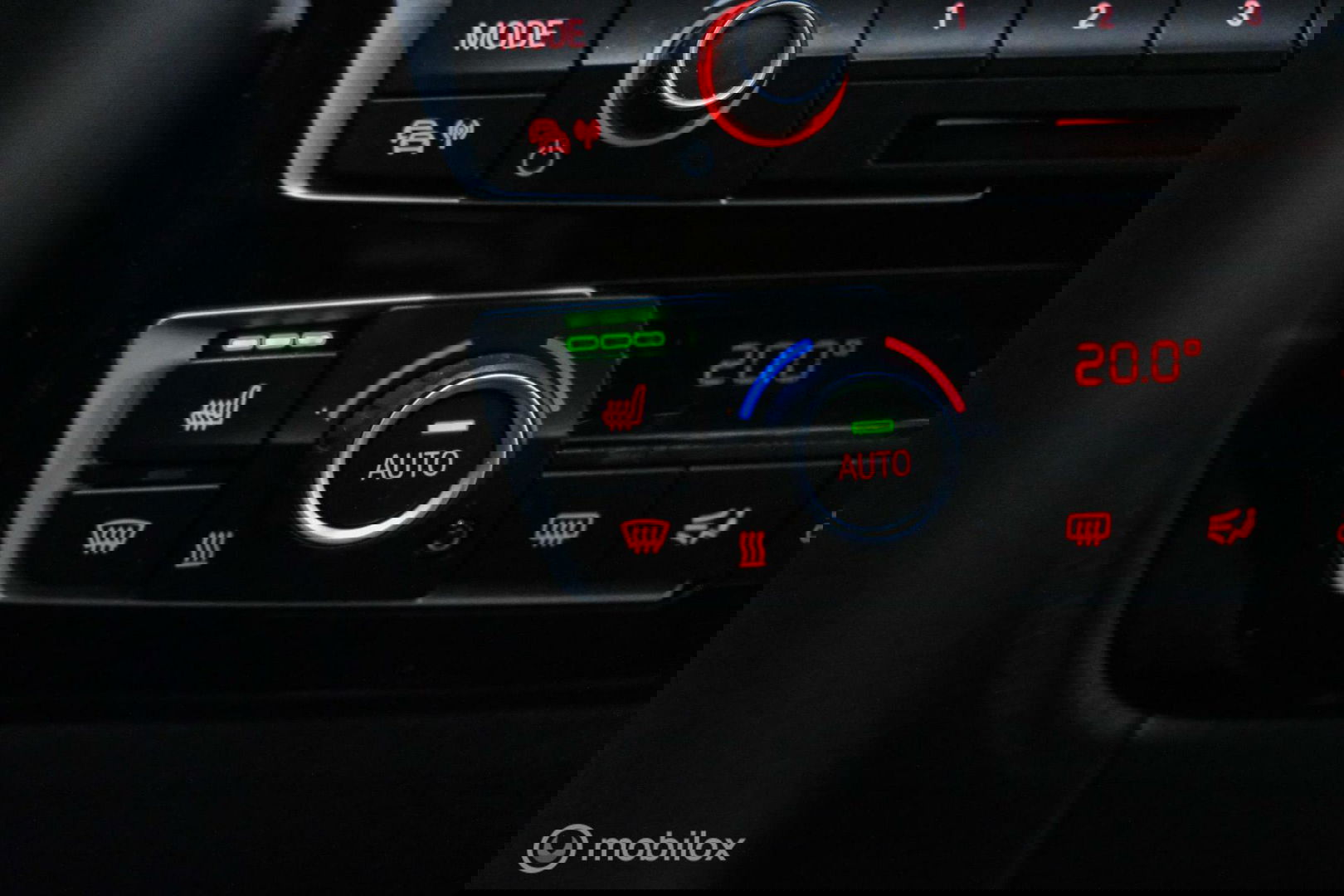 BMW 3 Serie 318i M Sport Edition | Leder | VC | LED | Navipro | Orig NL NAP | M pakket |