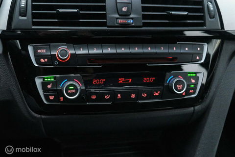 BMW 3 Serie 318i M Sport Edition | Leder | VC | LED | Navipro | Orig NL NAP | M pakket |