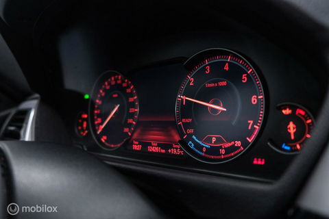 BMW 3 Serie 318i M Sport Edition | Leder | VC | LED | Navipro | Orig NL NAP | M pakket |