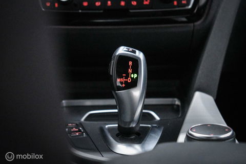 BMW 3 Serie 318i M Sport Edition | Leder | VC | LED | Navipro | Orig NL NAP | M pakket |