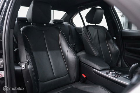 BMW 3 Serie 318i M Sport Edition | Leder | VC | LED | Navipro | Orig NL NAP | M pakket |