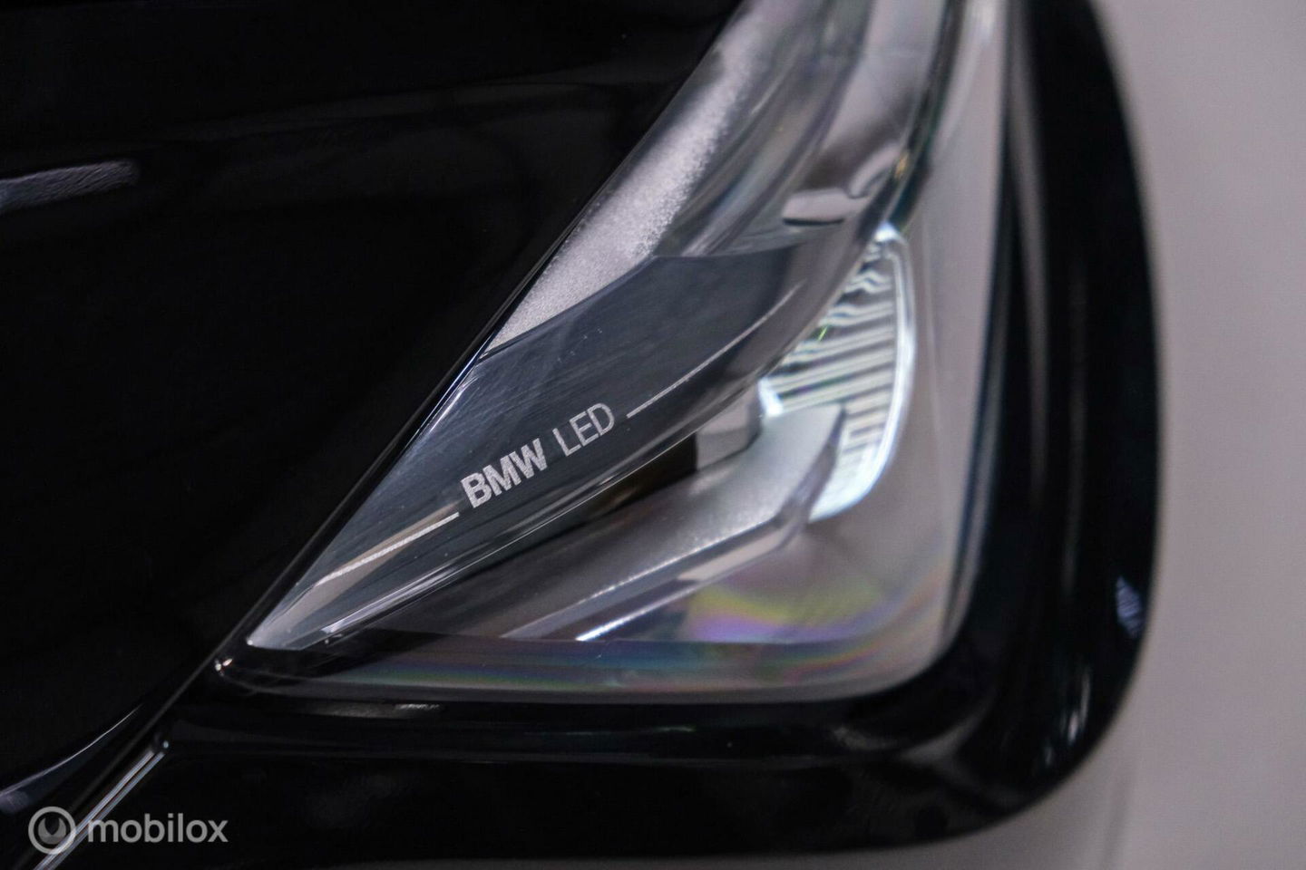 BMW 3 Serie 318i M Sport Edition | Leder | VC | LED | Navipro | Orig NL NAP | M pakket |