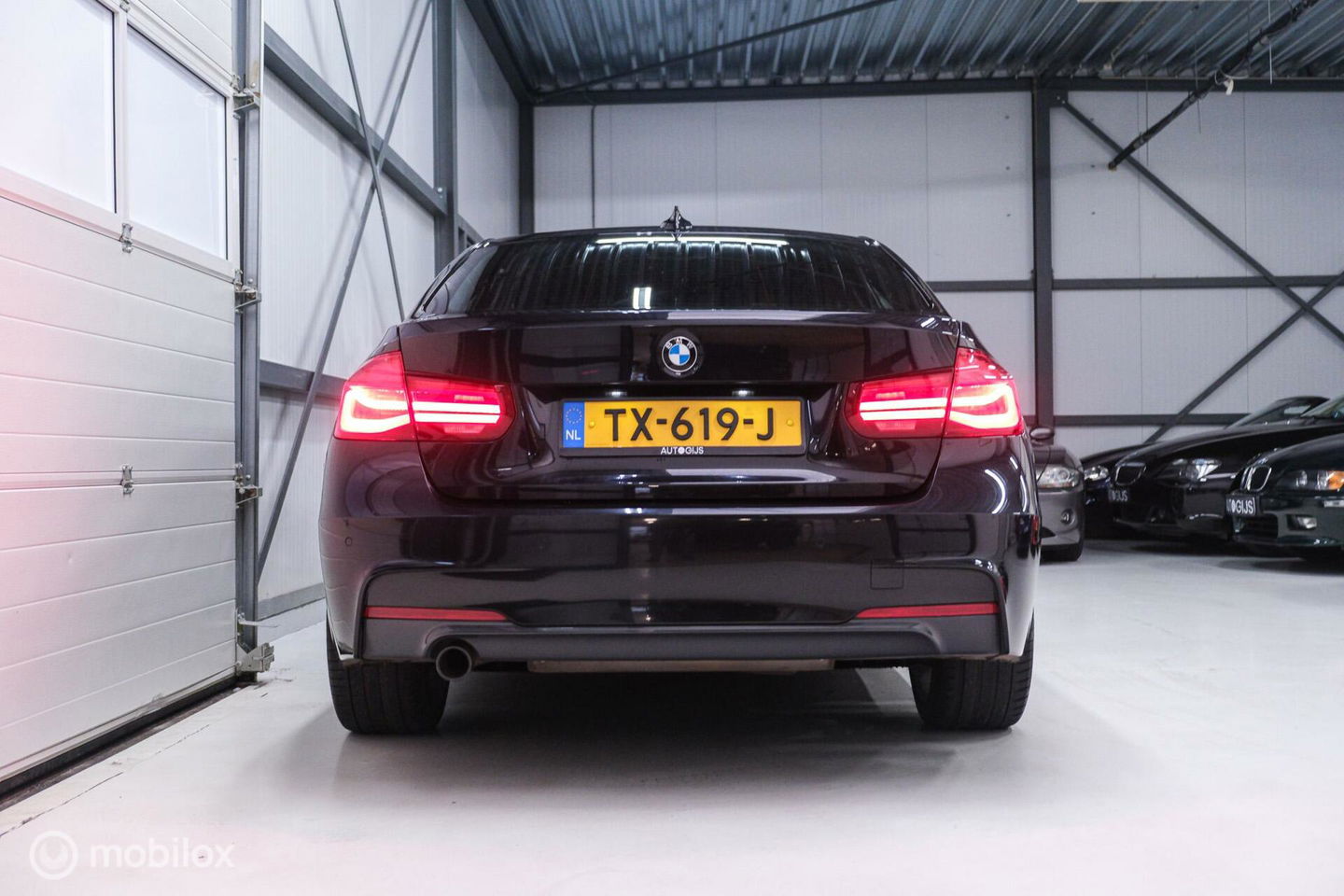 BMW 3 Serie 318i M Sport Edition | Leder | VC | LED | Navipro | Orig NL NAP | M pakket |