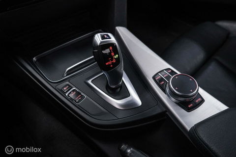 BMW 3 Serie 318i M Sport Edition | Leder | VC | LED | Navipro | Orig NL NAP | M pakket |