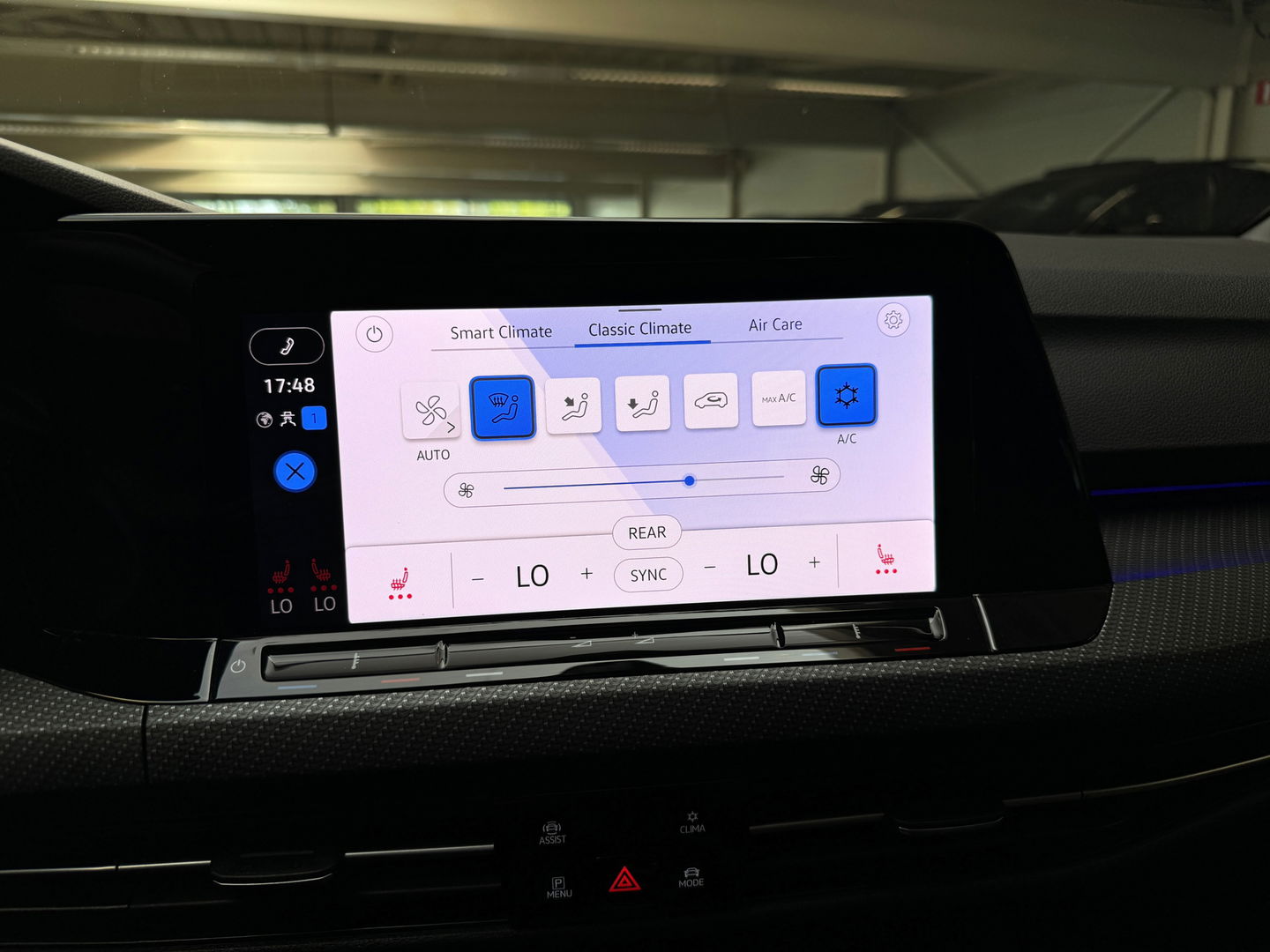 Volkswagen Golf 1.5 eTSI R-Line Pano|Sfeer|IQ|ACC|Lane|Nardo