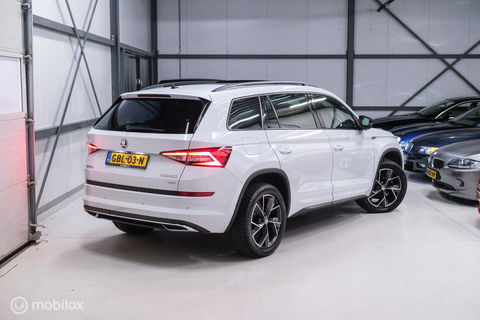 Škoda Kodiaq 2.0 TSI 4x4 Sportline Business 7p. | Panorama | LED | Adaptive | DAB+ | CarPlay | Memory | Keyless |