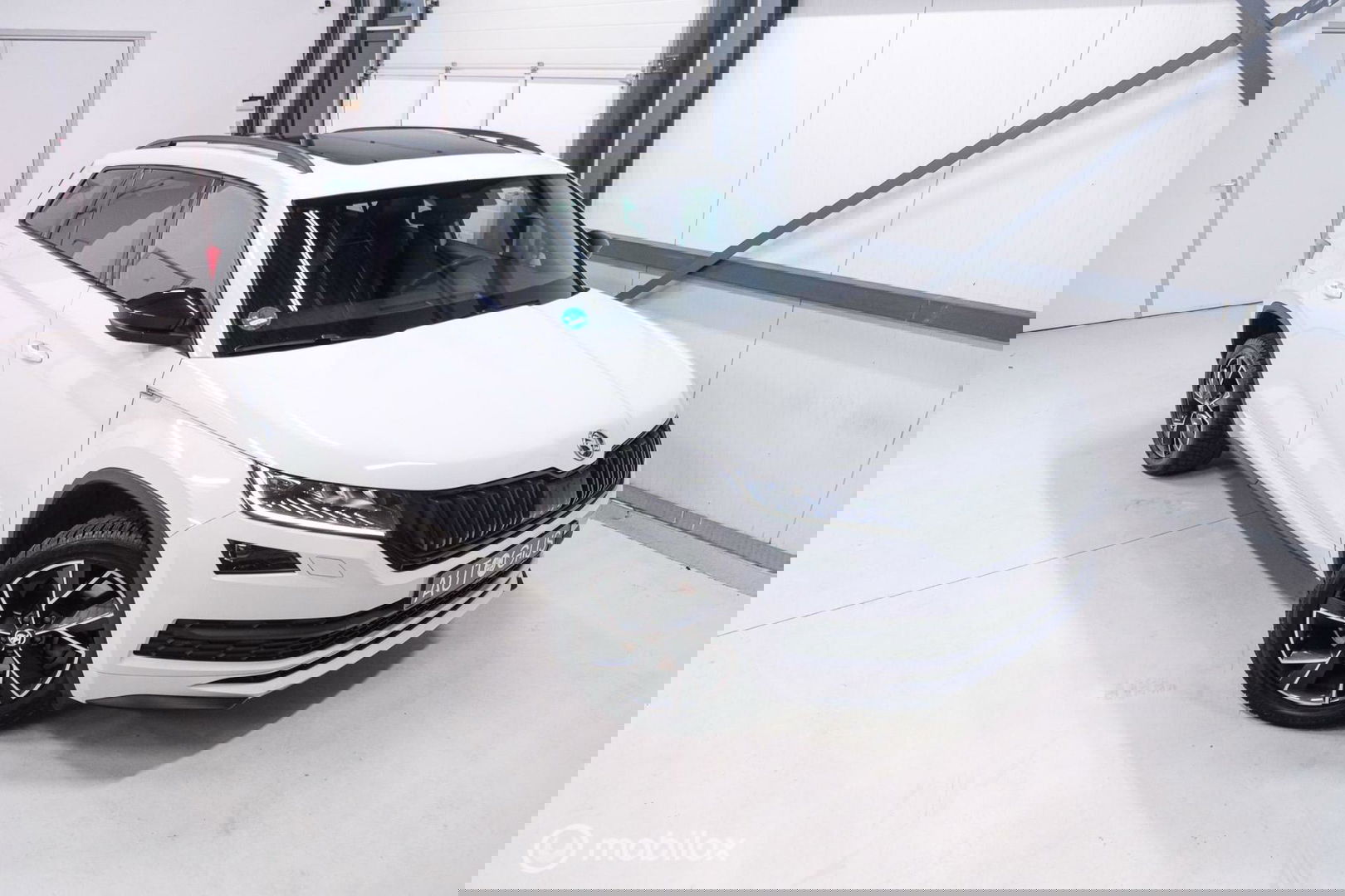 Škoda Kodiaq 2.0 TSI 4x4 Sportline Business 7p. | Panorama | LED | Adaptive | DAB+ | CarPlay | Memory | Keyless |