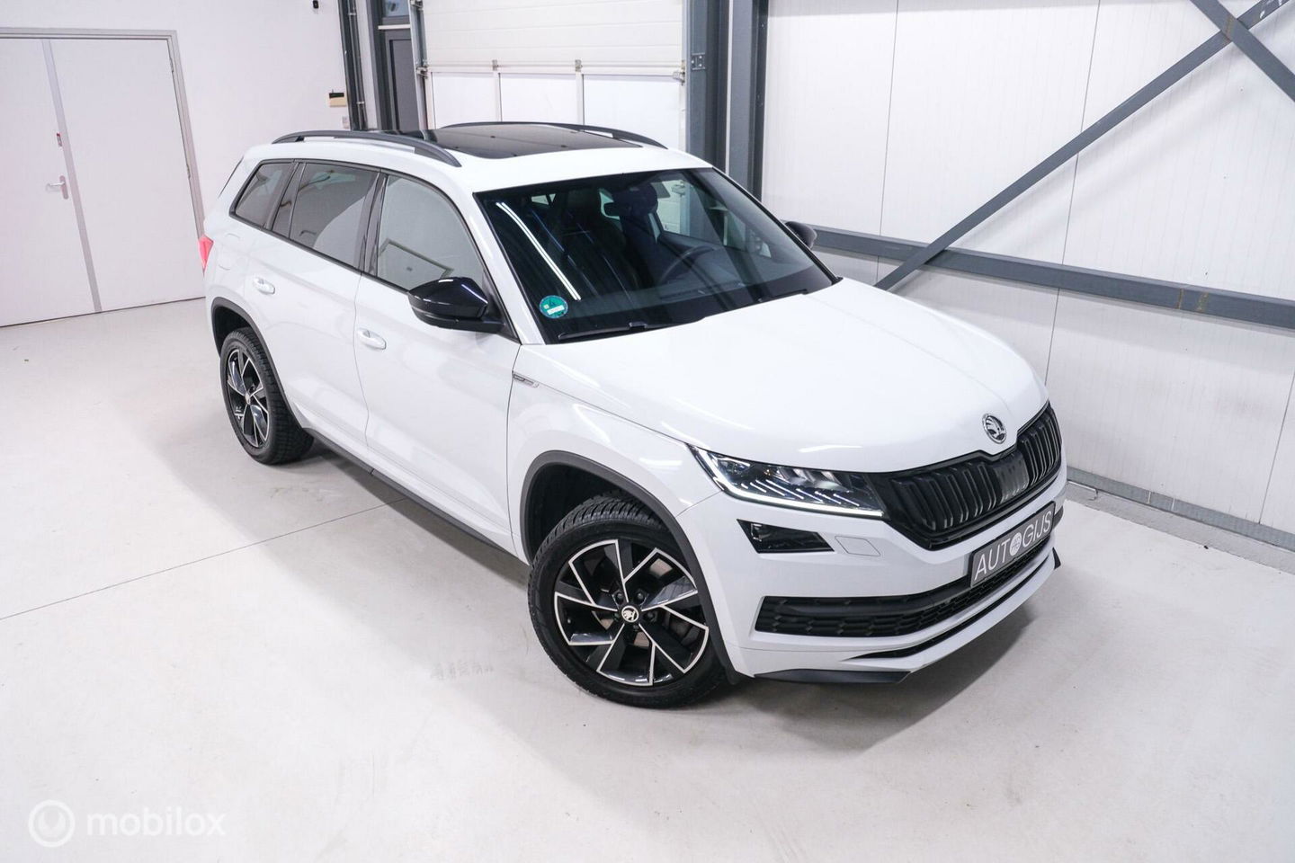 Škoda Kodiaq 2.0 TSI 4x4 Sportline Business 7p. | Panorama | LED | Adaptive | DAB+ | CarPlay | Memory | Keyless |