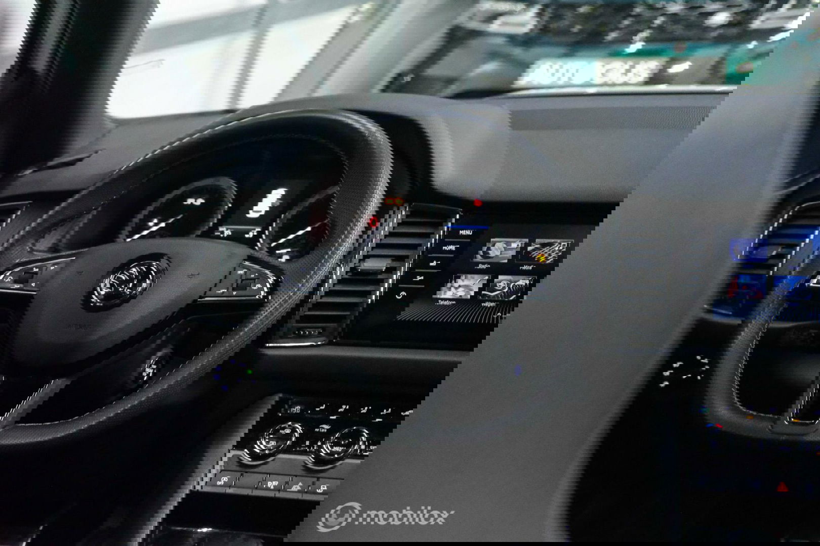 Škoda Kodiaq 2.0 TSI 4x4 Sportline Business 7p. | Panorama | LED | Adaptive | DAB+ | CarPlay | Memory | Keyless |