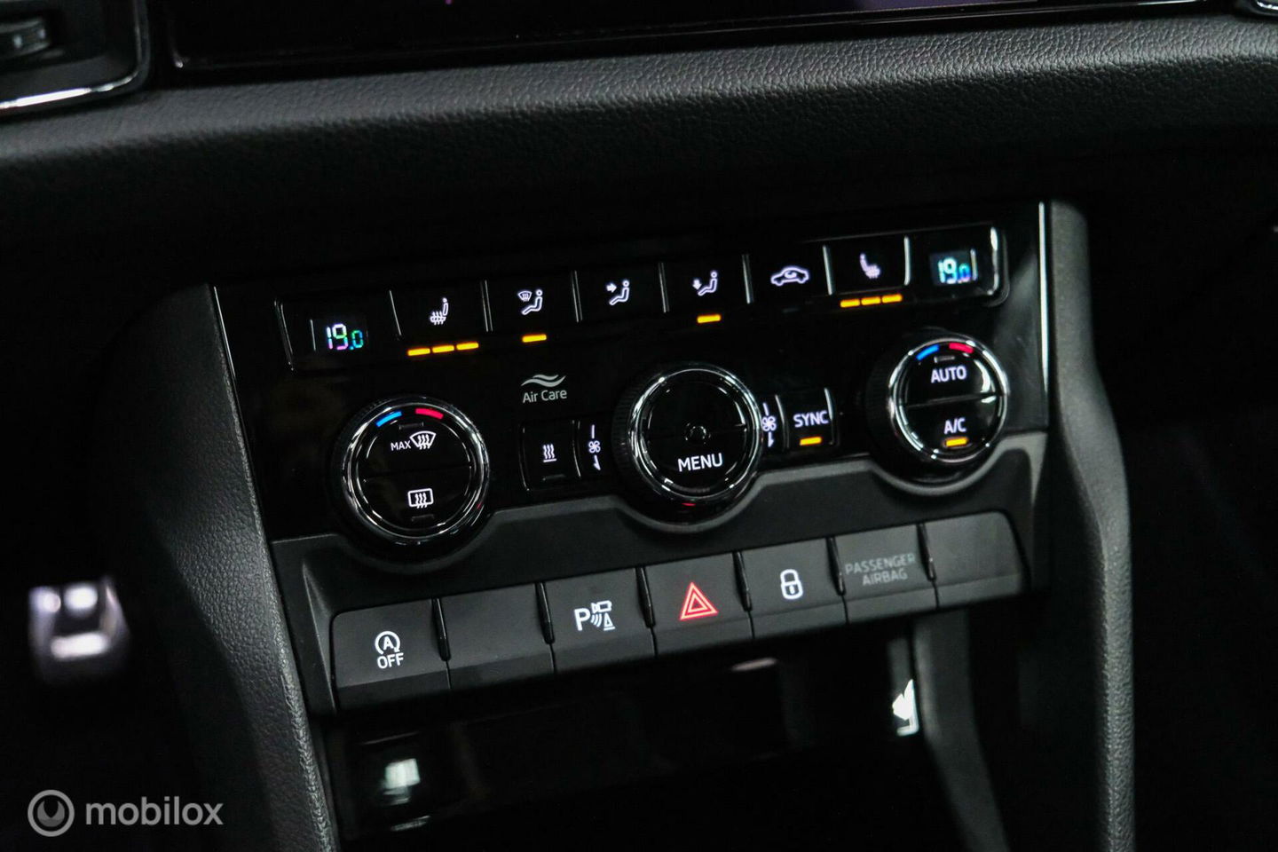 Škoda Kodiaq 2.0 TSI 4x4 Sportline Business 7p. | Panorama | LED | Adaptive | DAB+ | CarPlay | Memory | Keyless |