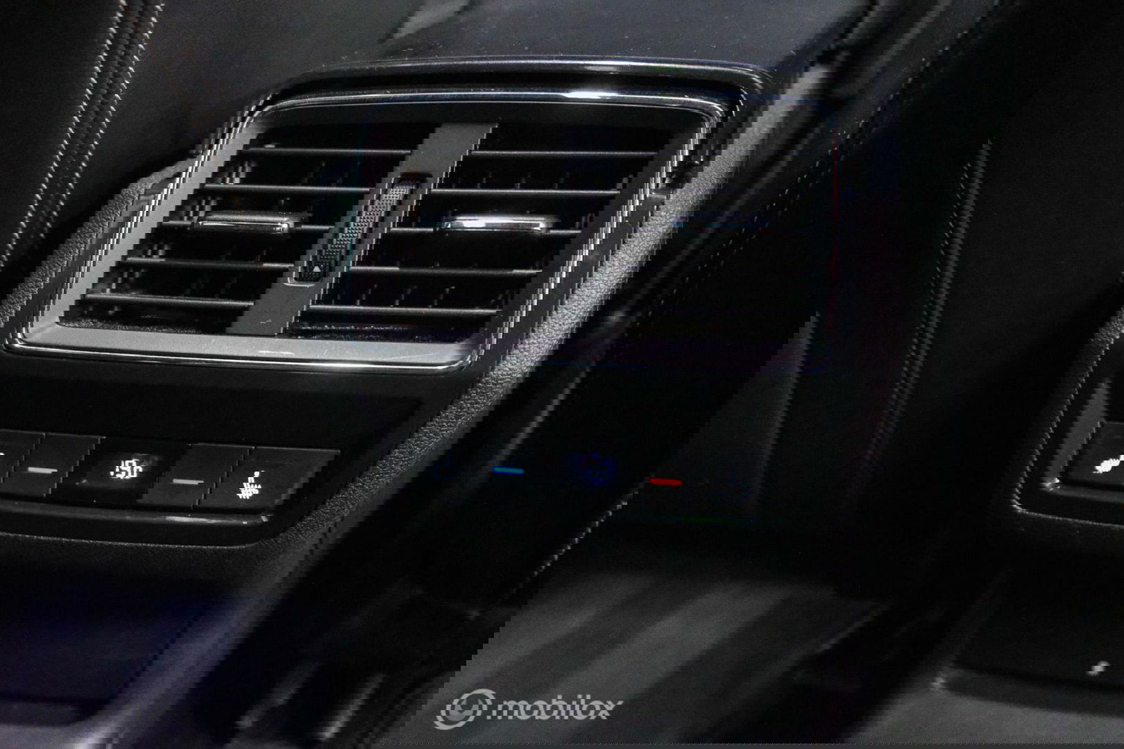 Škoda Kodiaq 2.0 TSI 4x4 Sportline Business 7p. | Panorama | LED | Adaptive | DAB+ | CarPlay | Memory | Keyless |
