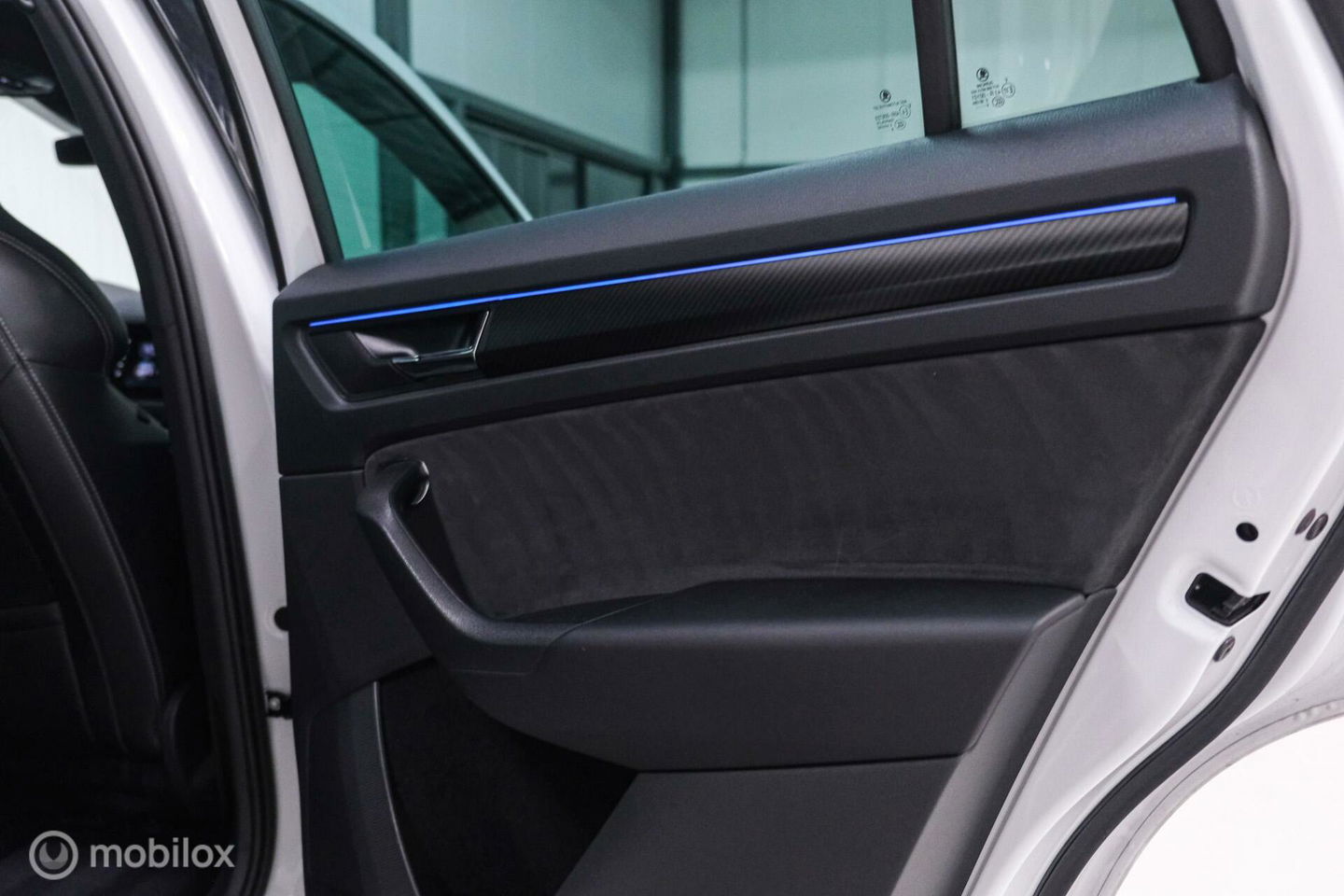 Škoda Kodiaq 2.0 TSI 4x4 Sportline Business 7p. | Panorama | LED | Adaptive | DAB+ | CarPlay | Memory | Keyless |
