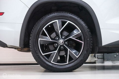 Škoda Kodiaq 2.0 TSI 4x4 Sportline Business 7p. | Panorama | LED | Adaptive | DAB+ | CarPlay | Memory | Keyless |