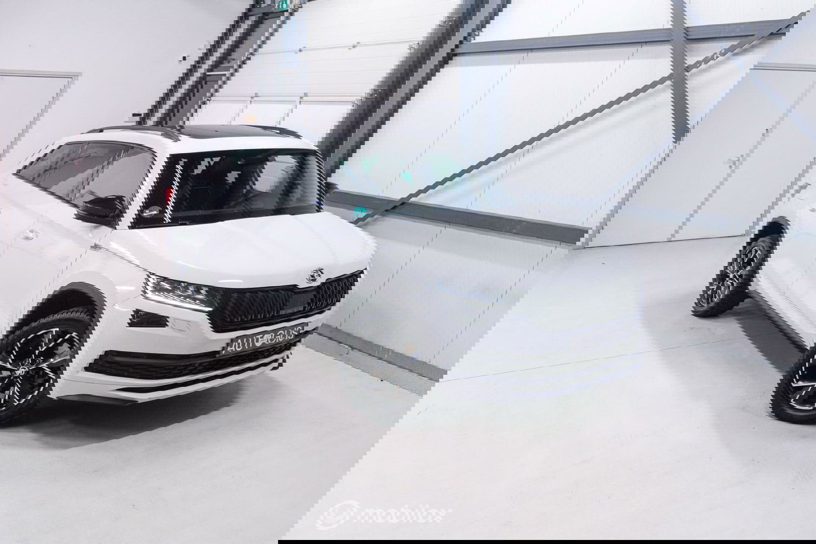 Škoda Kodiaq 2.0 TSI 4x4 Sportline Business 7p. | Panorama | LED | Adaptive | DAB+ | CarPlay | Memory | Keyless |