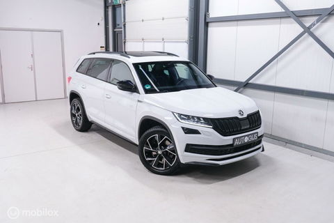 Škoda Kodiaq 2.0 TSI 4x4 Sportline Business 7p. | Panorama | LED | Adaptive | DAB+ | CarPlay | Memory | Keyless |