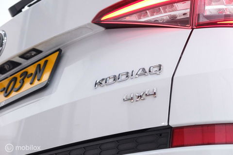 Škoda Kodiaq 2.0 TSI 4x4 Sportline Business 7p. | Panorama | LED | Adaptive | DAB+ | CarPlay | Memory | Keyless |