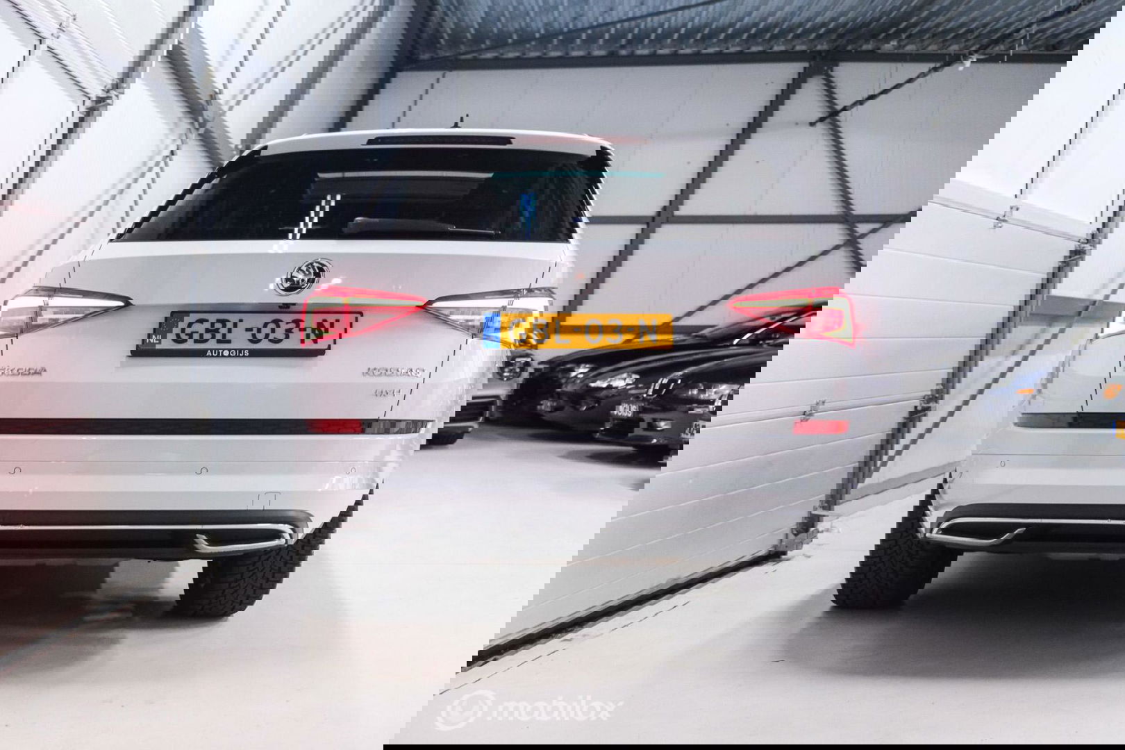Škoda Kodiaq 2.0 TSI 4x4 Sportline Business 7p. | Panorama | LED | Adaptive | DAB+ | CarPlay | Memory | Keyless |