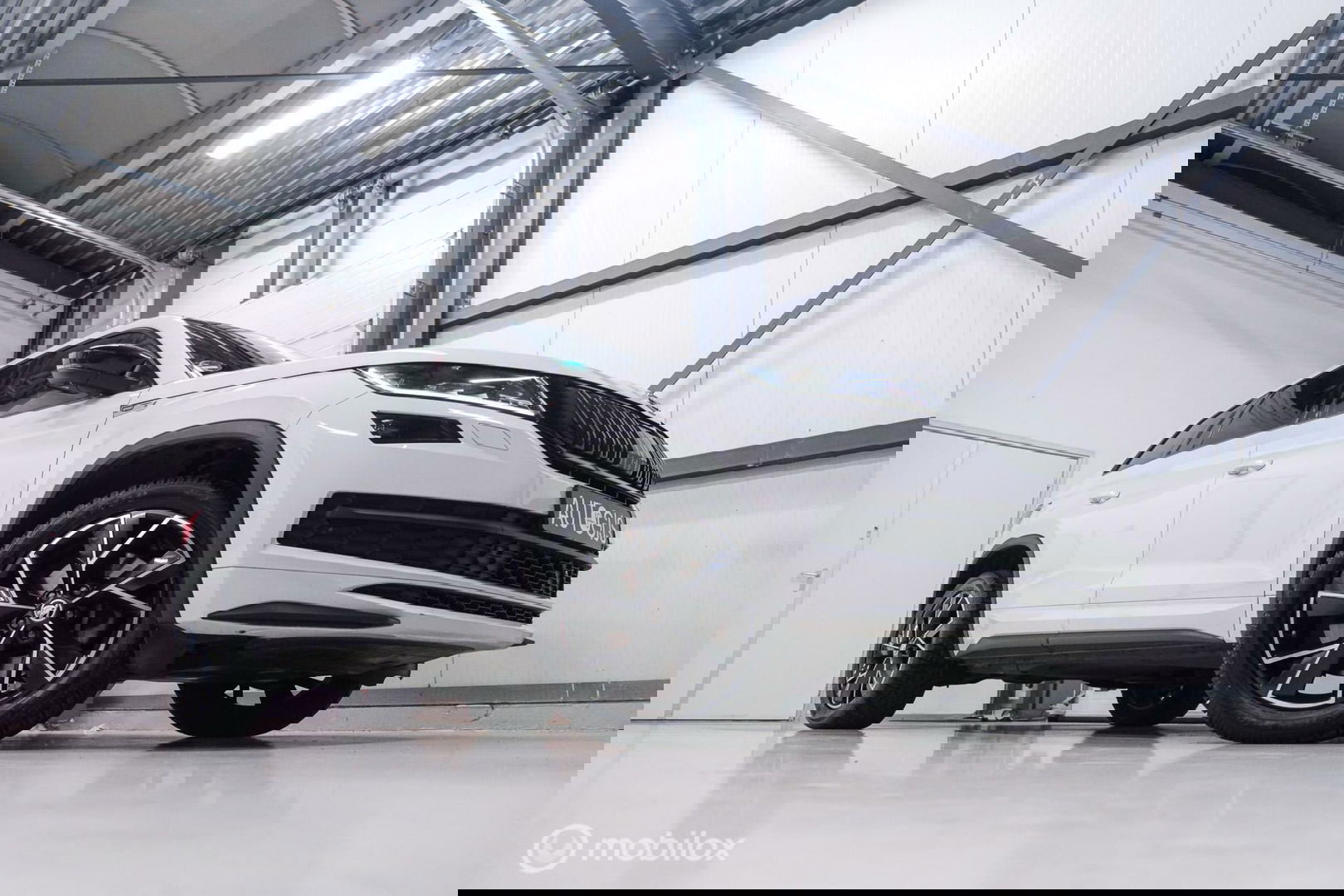 Škoda Kodiaq 2.0 TSI 4x4 Sportline Business 7p. | Panorama | LED | Adaptive | DAB+ | CarPlay | Memory | Keyless |