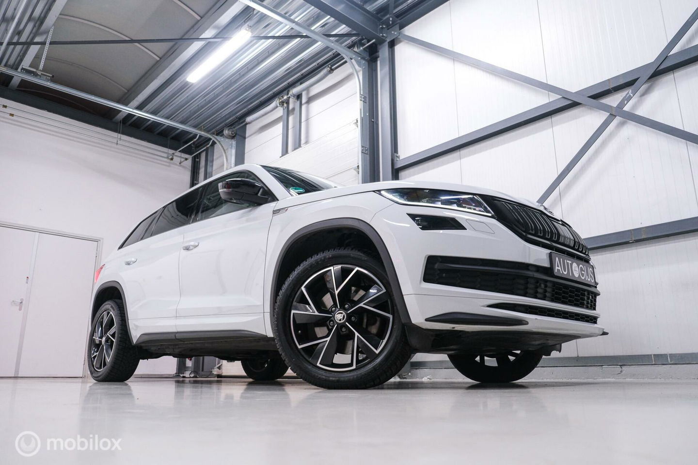 Škoda Kodiaq 2.0 TSI 4x4 Sportline Business 7p. | Panorama | LED | Adaptive | DAB+ | CarPlay | Memory | Keyless |