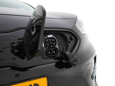 Kia e-Niro DynamicLine 64 kWh (INCL-BTW) Aut. *LEATHER-MICROFIBRE | NAVI-FULLMAP | DAB | ADAPTIVE-CRUISE | CAMERA | COMFORT-SEATS | KEYLESS | DIGI-COCKPIT | SHIFT-PADDLES | HEATED-SEATS | CARPLAY | LANE-ASSIST | 17"ALU*