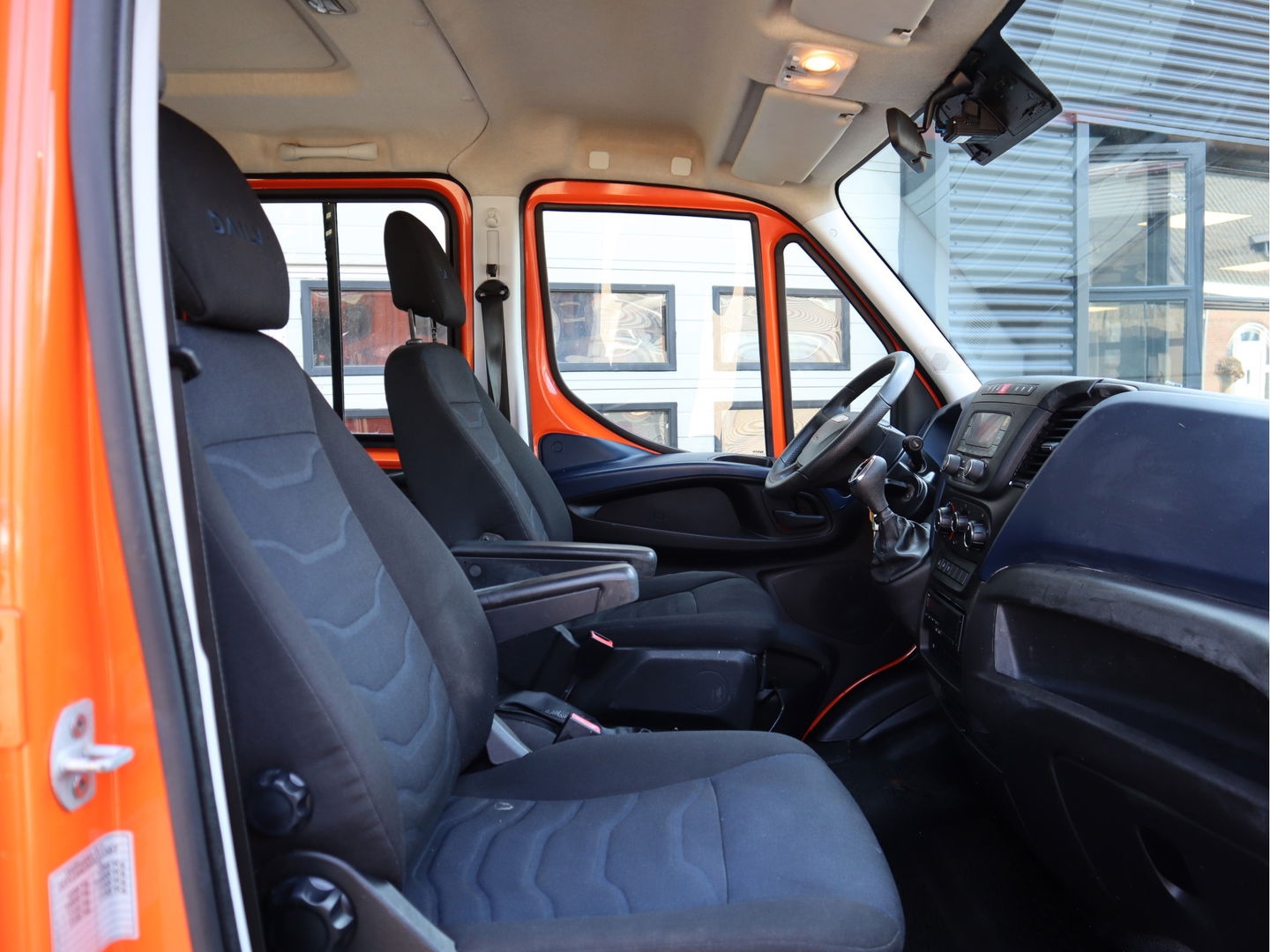 Iveco Daily 40C180 Hi-Matic Euro 6 BE-Trekker WB 375 cm - DC 6 Pers