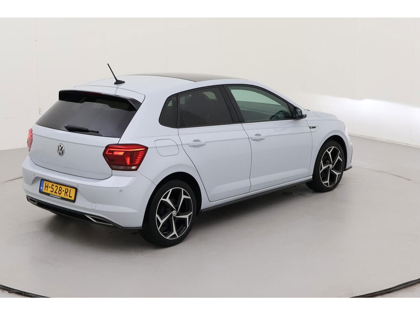 Volkswagen Polo 1.0 TSI Highline | Pano | Led | Camera | Adap. Cruise