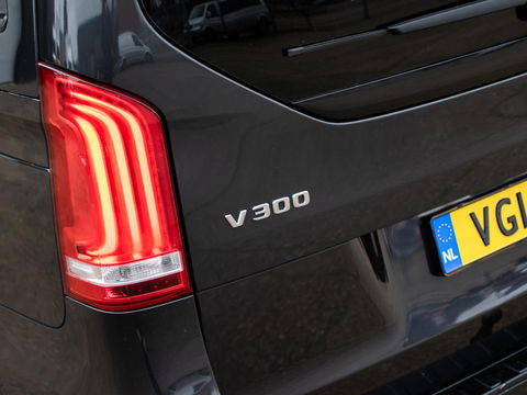 Mercedes-Benz V-Klasse 300d Lang DC Avantgarde Edition 4MATIC | AMG!! | 240pk | Autom. | BOMVOL | Elektrische schuifdeuren | Cruise | Climate | Led | Leder | LMV | Camera