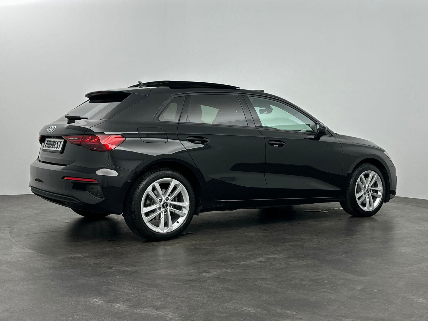 Audi A3 Sportback 40 TFSI e Advanced edition Pano Massage ACC Carplay S-line