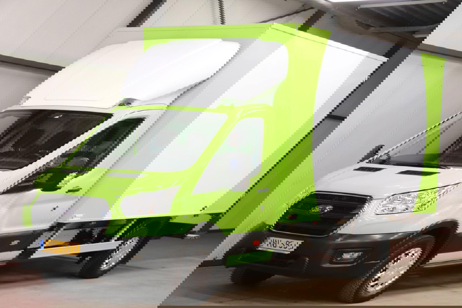 Ford Transit 350 2.0 TDCI BAKWAGEN MEUBELBAK AUTOMAAT EURO 6