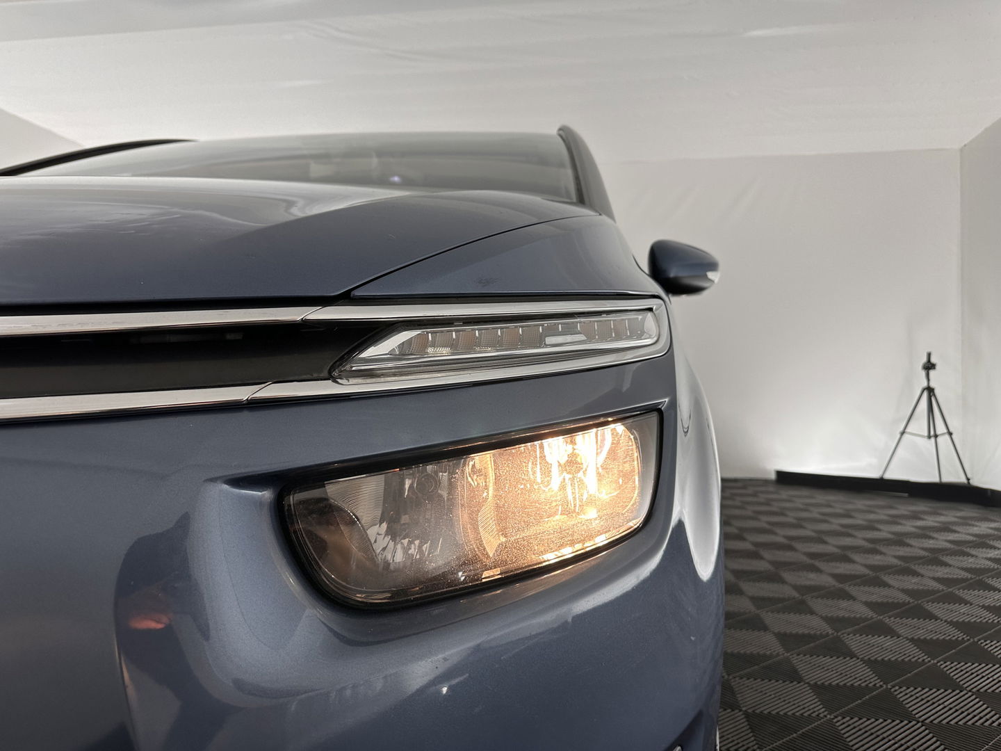 Citroën Grand C4 Picasso 1.6 BlueHDi Shine [ 7-Pers ] *NAVI-FULLMAP | DIGI-COCKPIT | CAMERA | COMFORT-SEATS | KEYLESS | ECC | TOWBAR | PDC | CRUISE | 17''ALU*