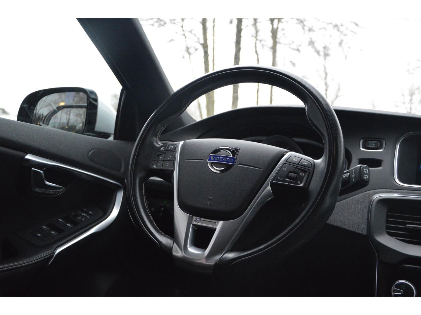 Volvo V40 T4 Automaat R-Design | 180PK | Parkeersensoren | Navigatie | Bluetooth streaming